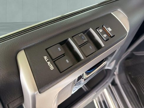 Used 2021 Toyota 4Runner Limited RWD image 9