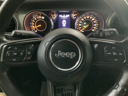 Used 2021 Jeep Wrangler Unlimited Sport image 23