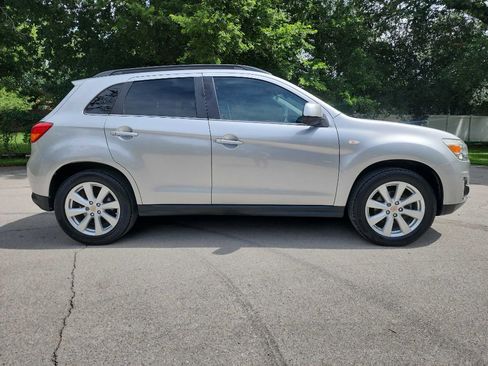 Used 2013 Mitsubishi Outlander Sport SE FWD image 8