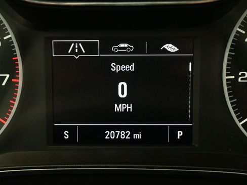 Used 2019 Chevrolet Cruze LT w/ Convenience Package image 24