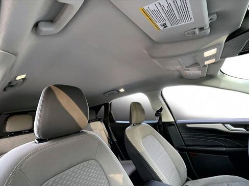 Used 2021 Ford Escape SE image 24