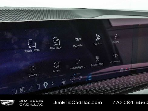 Certified 2025 Cadillac Escalade IQ Sport 1 AWD/4WD image 13