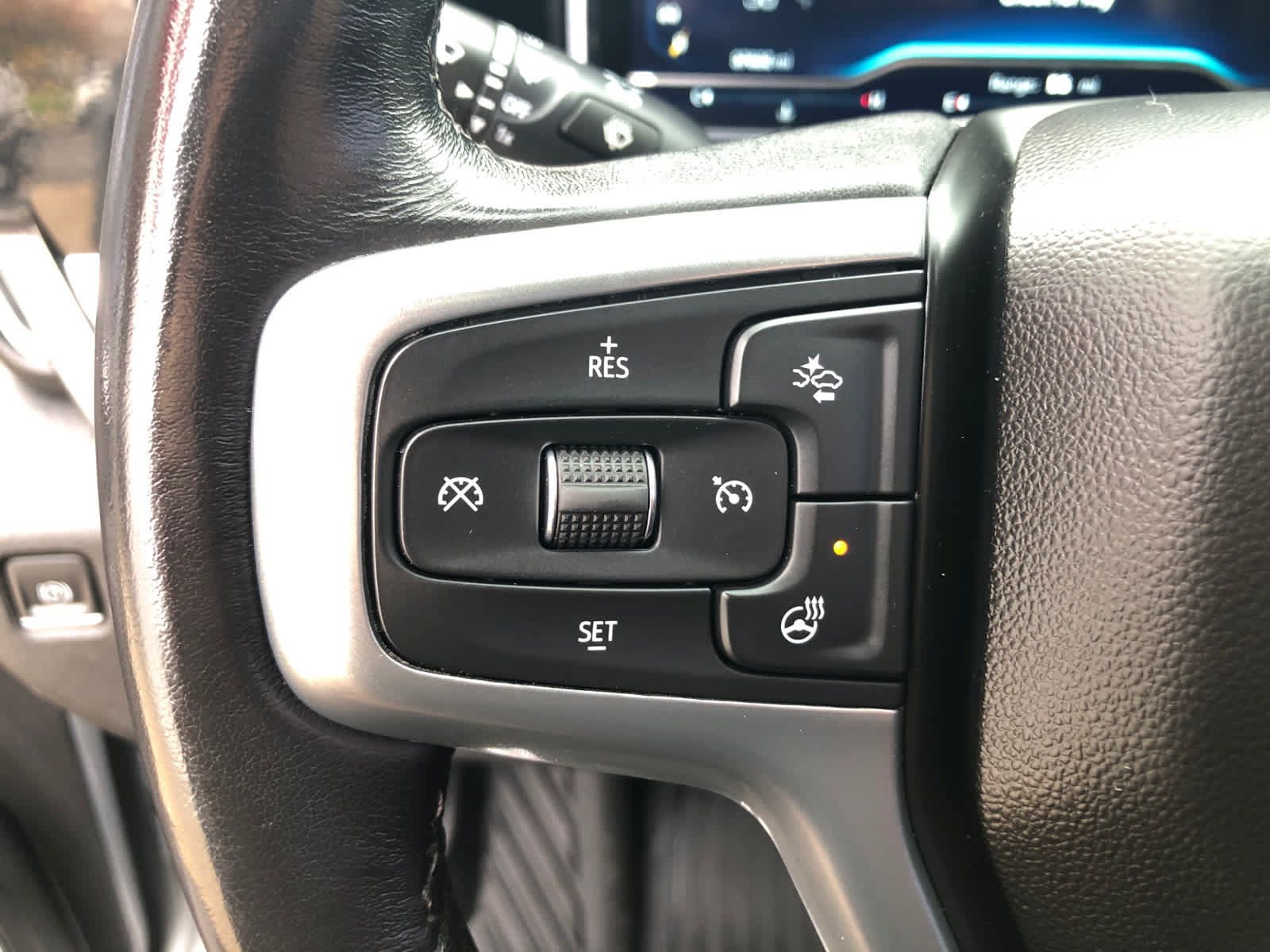 Used 2022 Chevrolet Silverado 1500 RST AWD/4WD image 8
