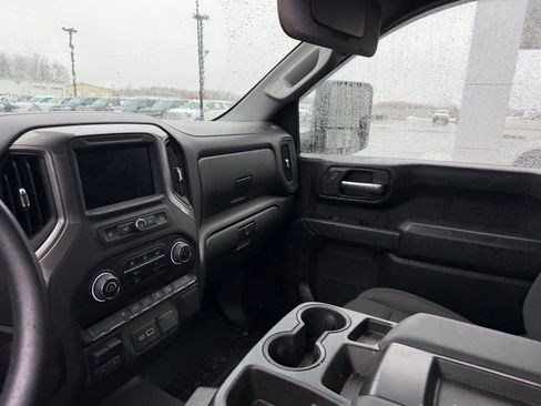 Used 2025 Chevrolet Silverado 2500 W/T image 11