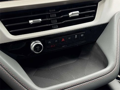 New 2026 Ford Explorer Active w/ Active Comfort Package image 28