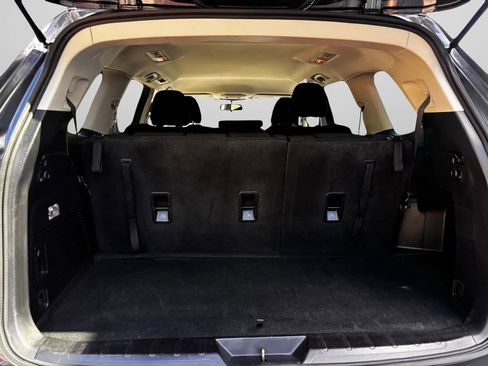 Used 2022 Subaru Ascent Premium image 31