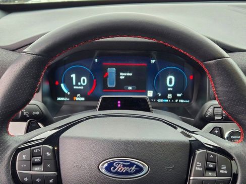 Certified 2025 Ford Explorer ST image 36