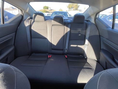 Used 2025 Nissan Altima 2.5 SV image 38