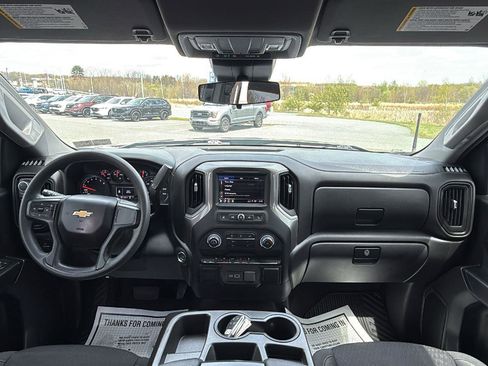 Used 2023 Chevrolet Silverado 1500 Custom AWD/4WD image 25