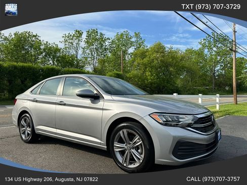 Used 2022 Volkswagen Jetta SE FWD image 1