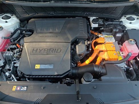 Certified 2023 Kia Niro EX Touring image 27