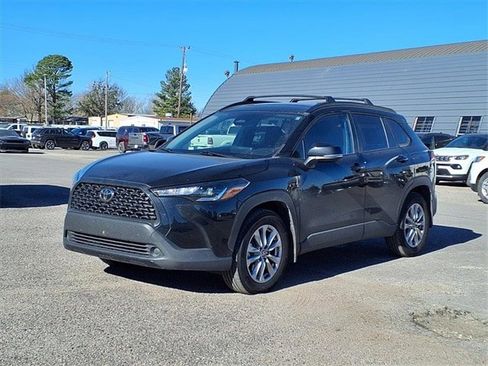 Used 2024 Toyota Corolla Cross LE image 25