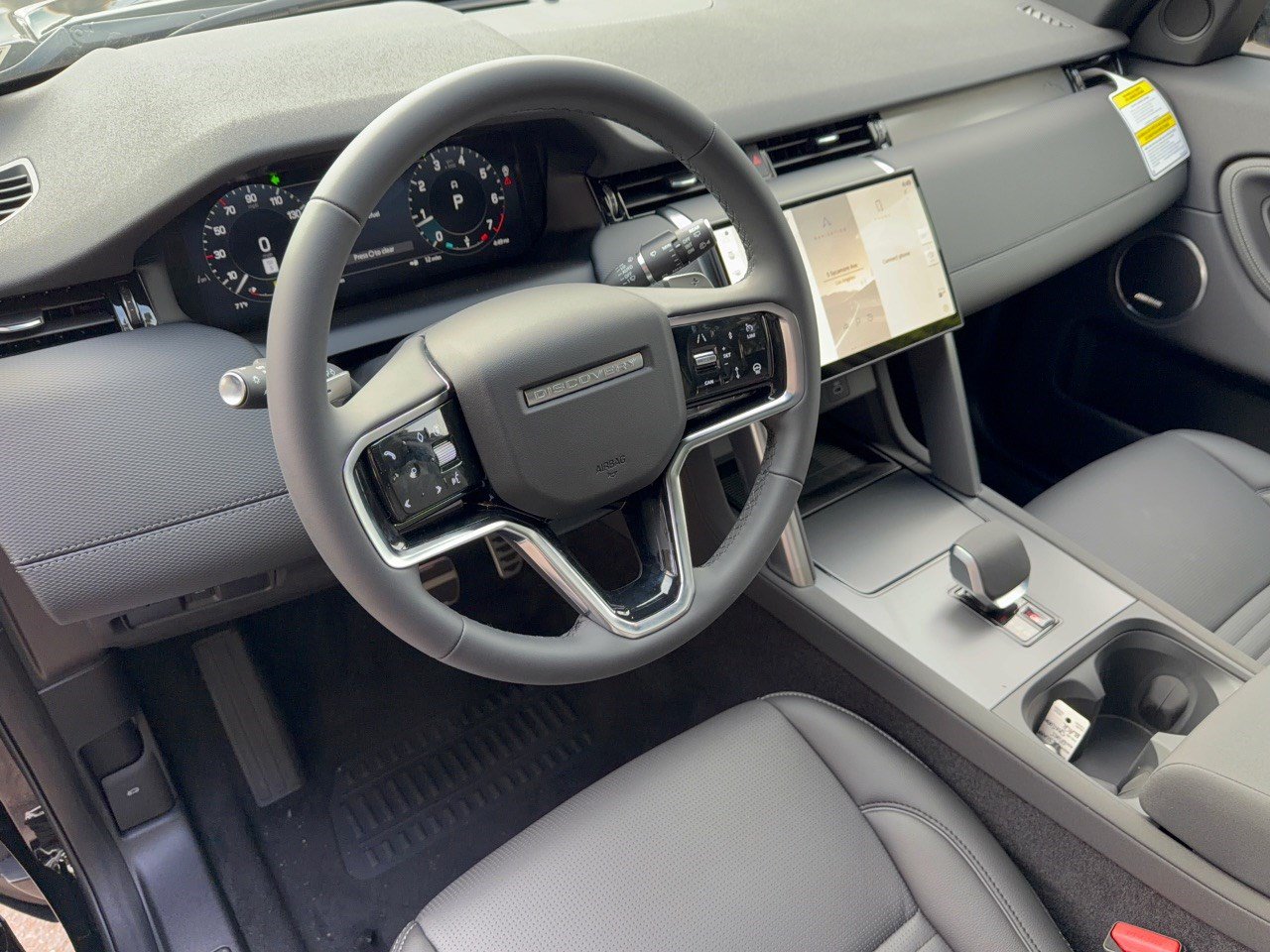 New 2026 Land Rover Discovery Sport Landmark AWD/4WD image 4