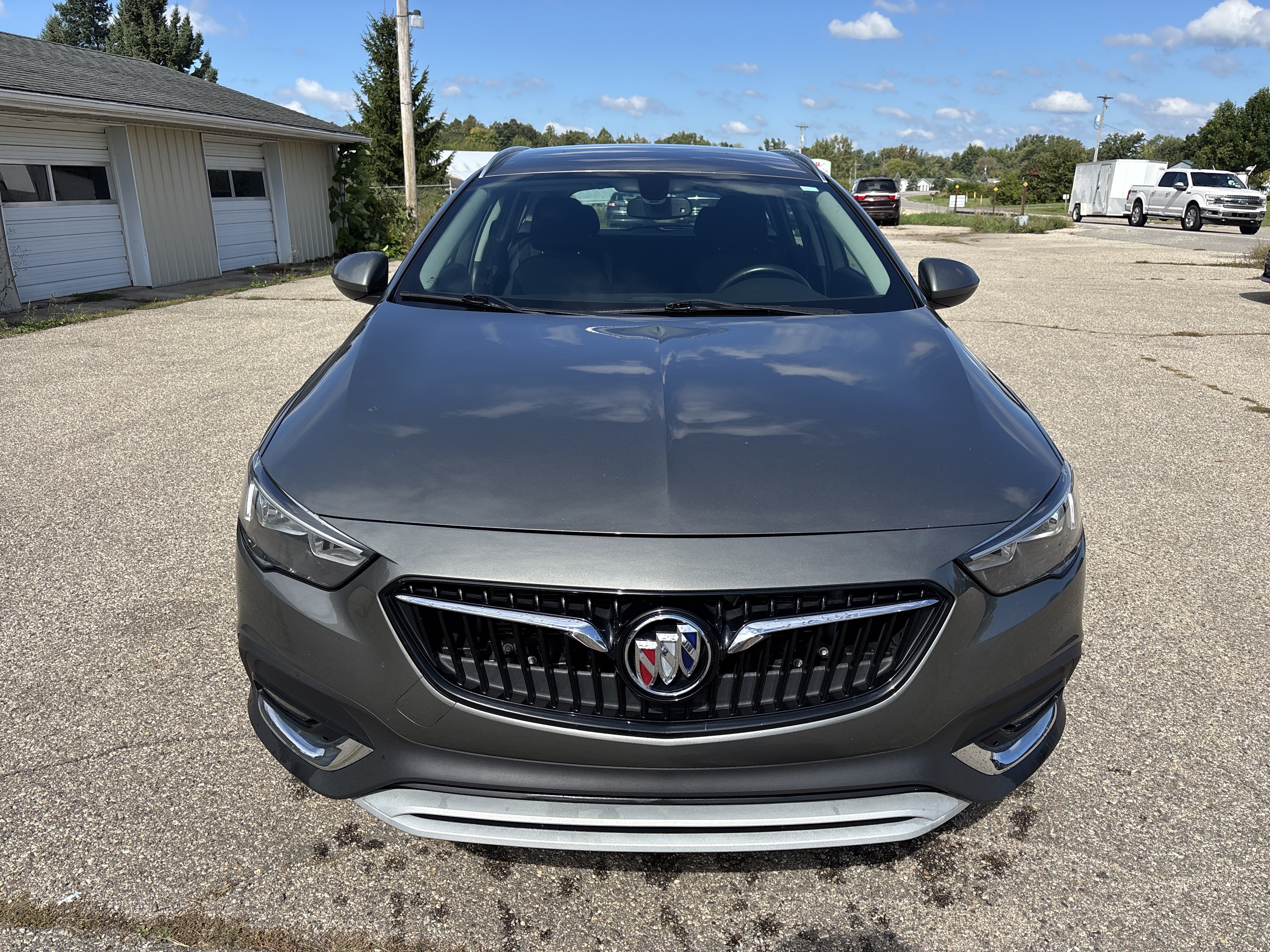 Used 2018 Buick Regal Preferred w/ Sights and Sounds Package AWD/4WD image 12