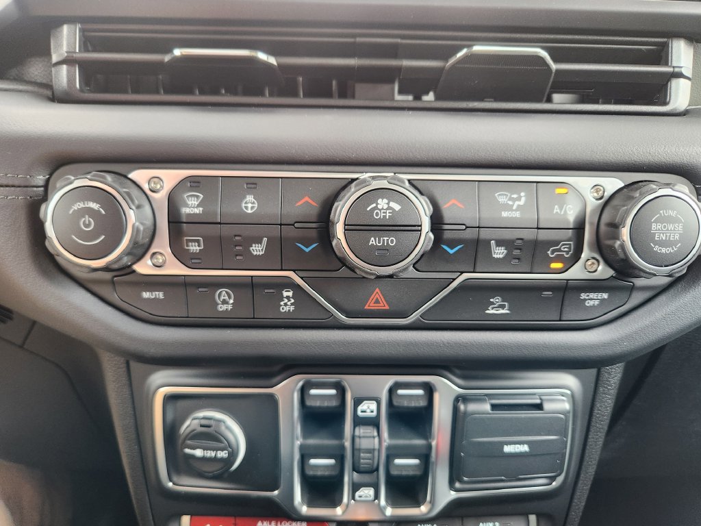 New 2026 Jeep Gladiator Mojave AWD/4WD image 21
