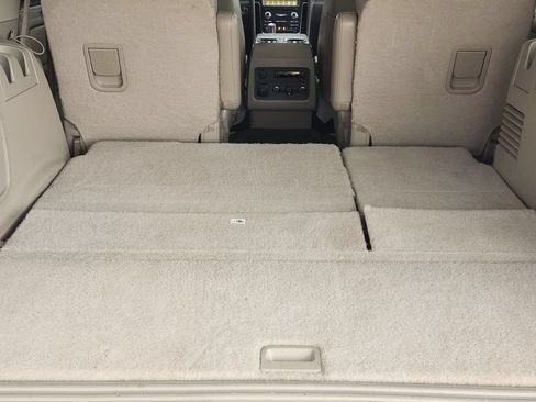 Used 2017 Lincoln Navigator Select RWD image 28