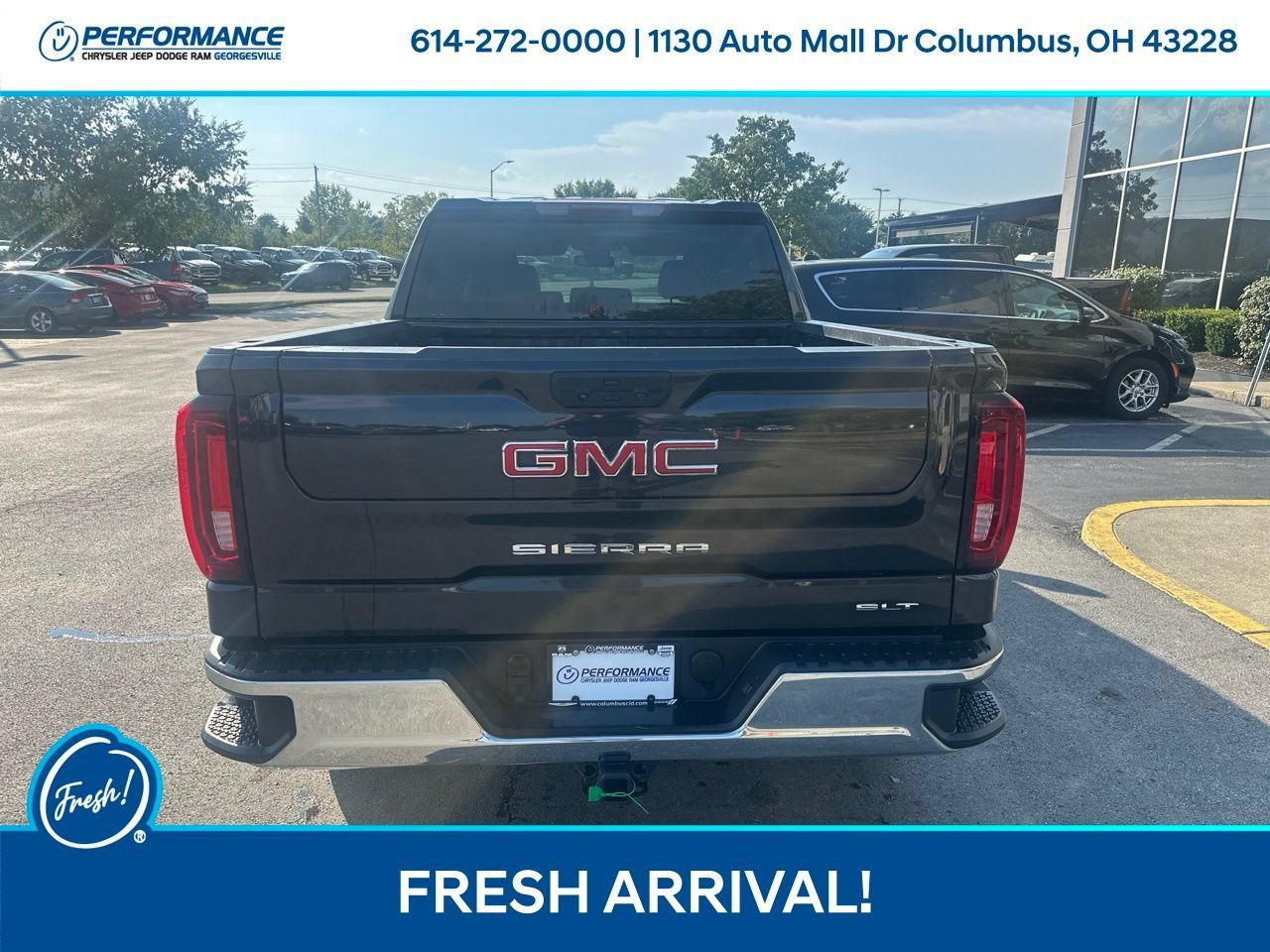 Used 2025 GMC Sierra 1500 SLT AWD/4WD image 5