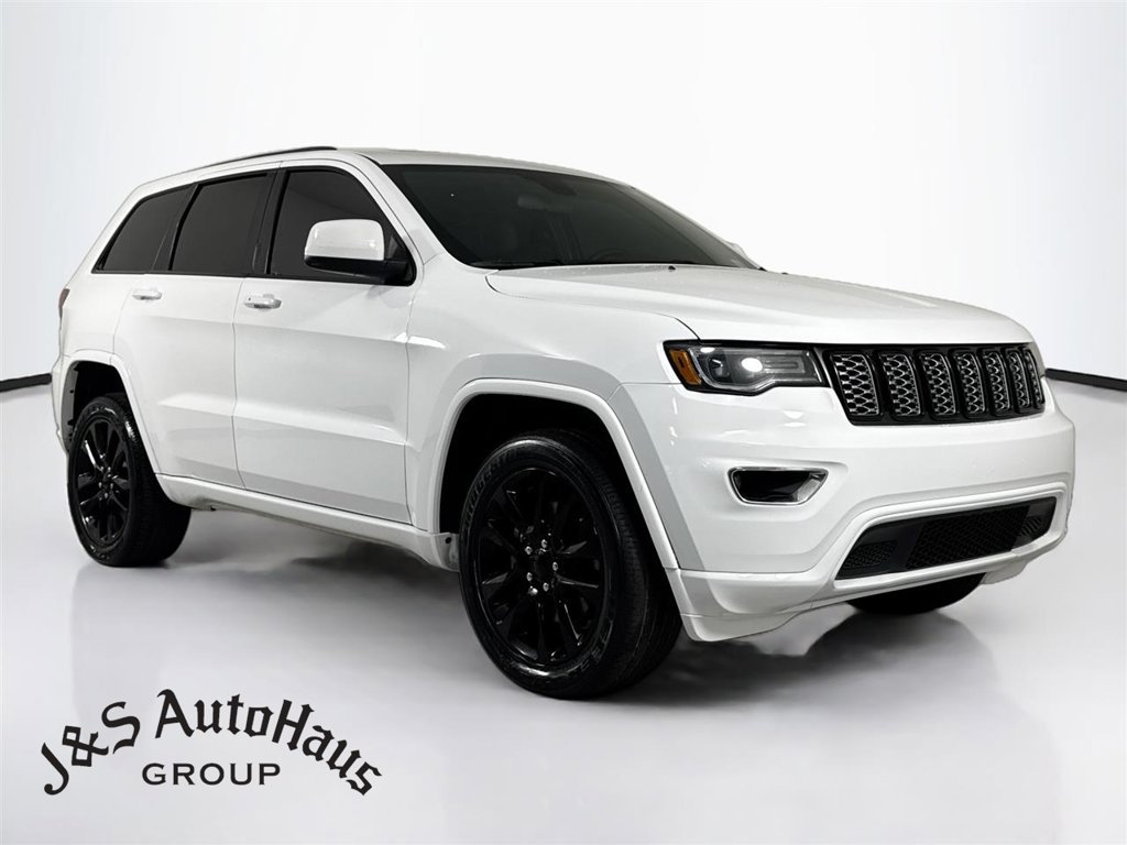 Used 2021 Jeep Grand Cherokee Laredo X AWD/4WD image 1