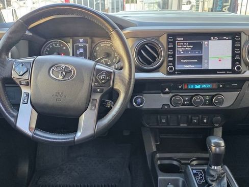 Used 2022 Toyota Tacoma TRD Sport w/ TRD Premium Sport Package RWD image 15