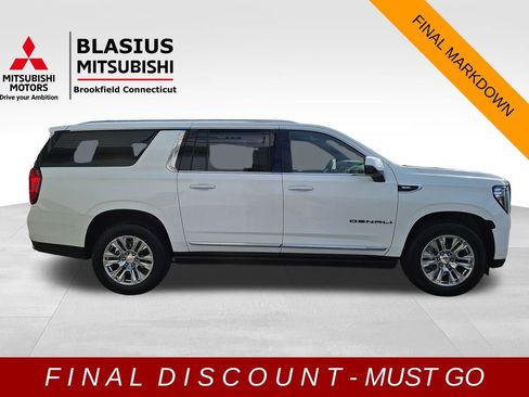 Used 2023 GMC Yukon XL Denali image 5
