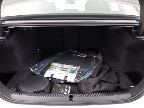 New 2026 BMW 550e xDrive w/ Premium Package image 18