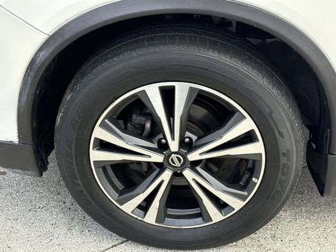 Used 2017 Nissan Rogue SL w/ SL Premium Package AWD/4WD image 48