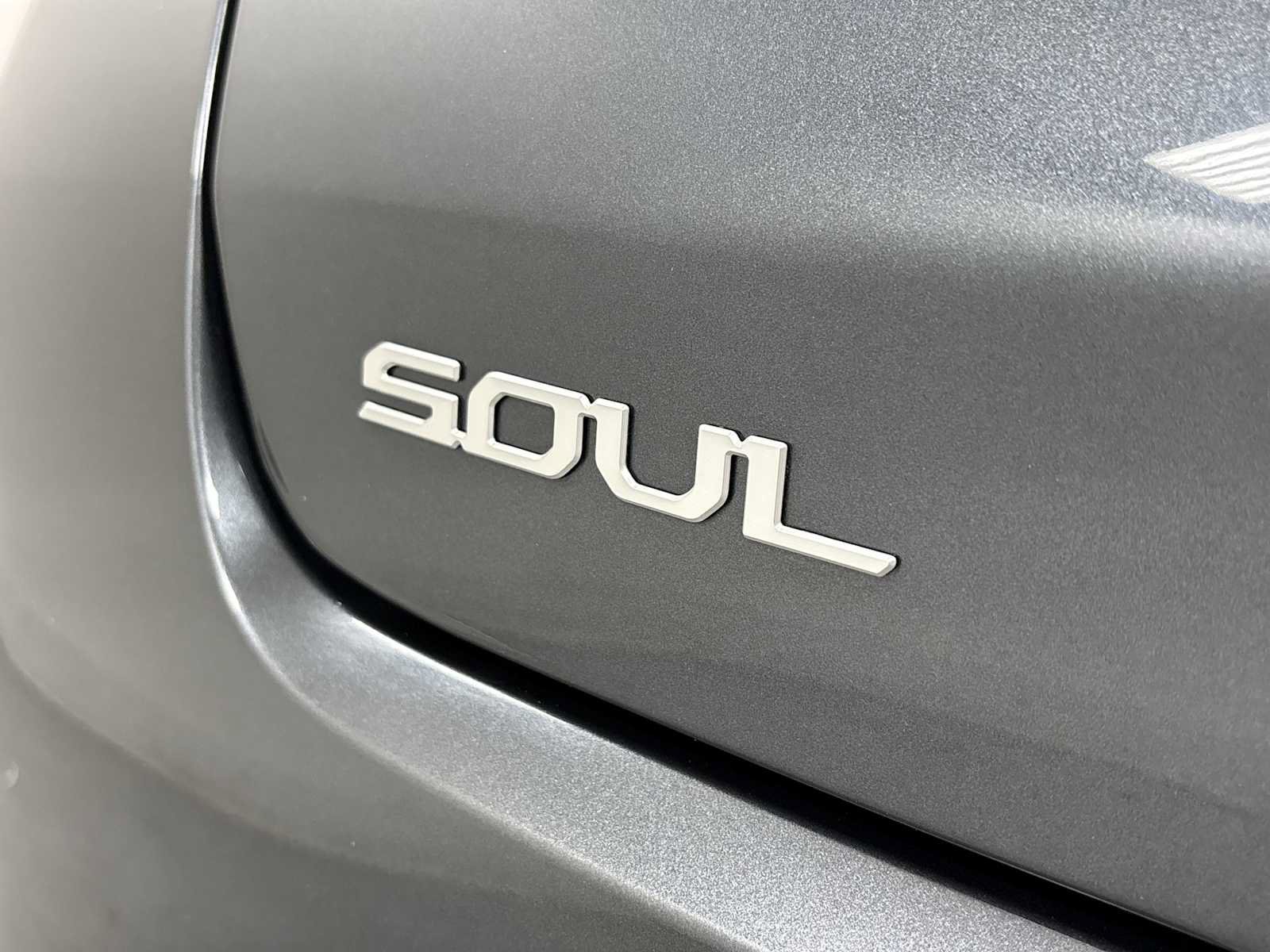 Used 2024 Kia Soul LX w/ Option Group 015 FWD image 27