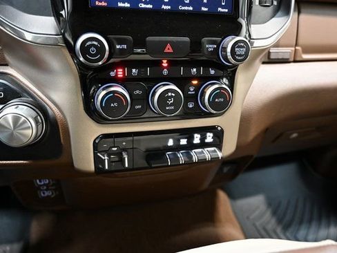 Used 2019 RAM 1500 Laramie image 18