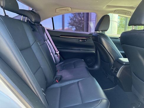 Used 2017 Lexus ES 350 FWD image 11
