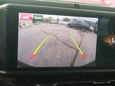 Used 2026 Jeep Wrangler Unlimited Sahara AWD/4WD image 28