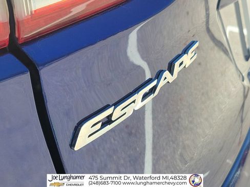 Used 2016 Ford Escape SE w/ Equipment Group 201A AWD/4WD image 33