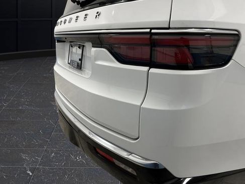 Used 2024 Jeep Wagoneer L 4WD w/ Premium Group I image 37