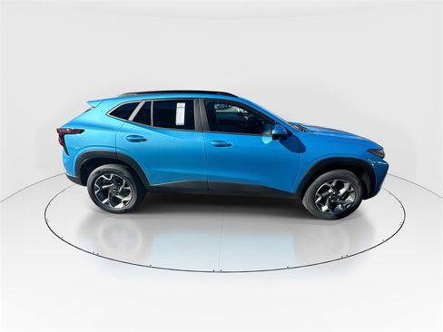 New 2026 Chevrolet Trax LT image 9