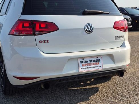 Used 2017 Volkswagen GTI Sport FWD image 9