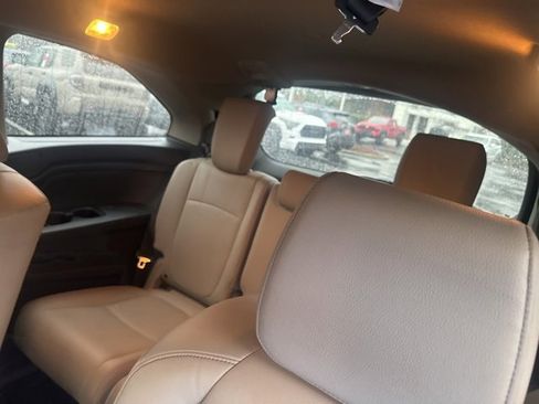 Used 2022 Honda Odyssey EX-L image 12