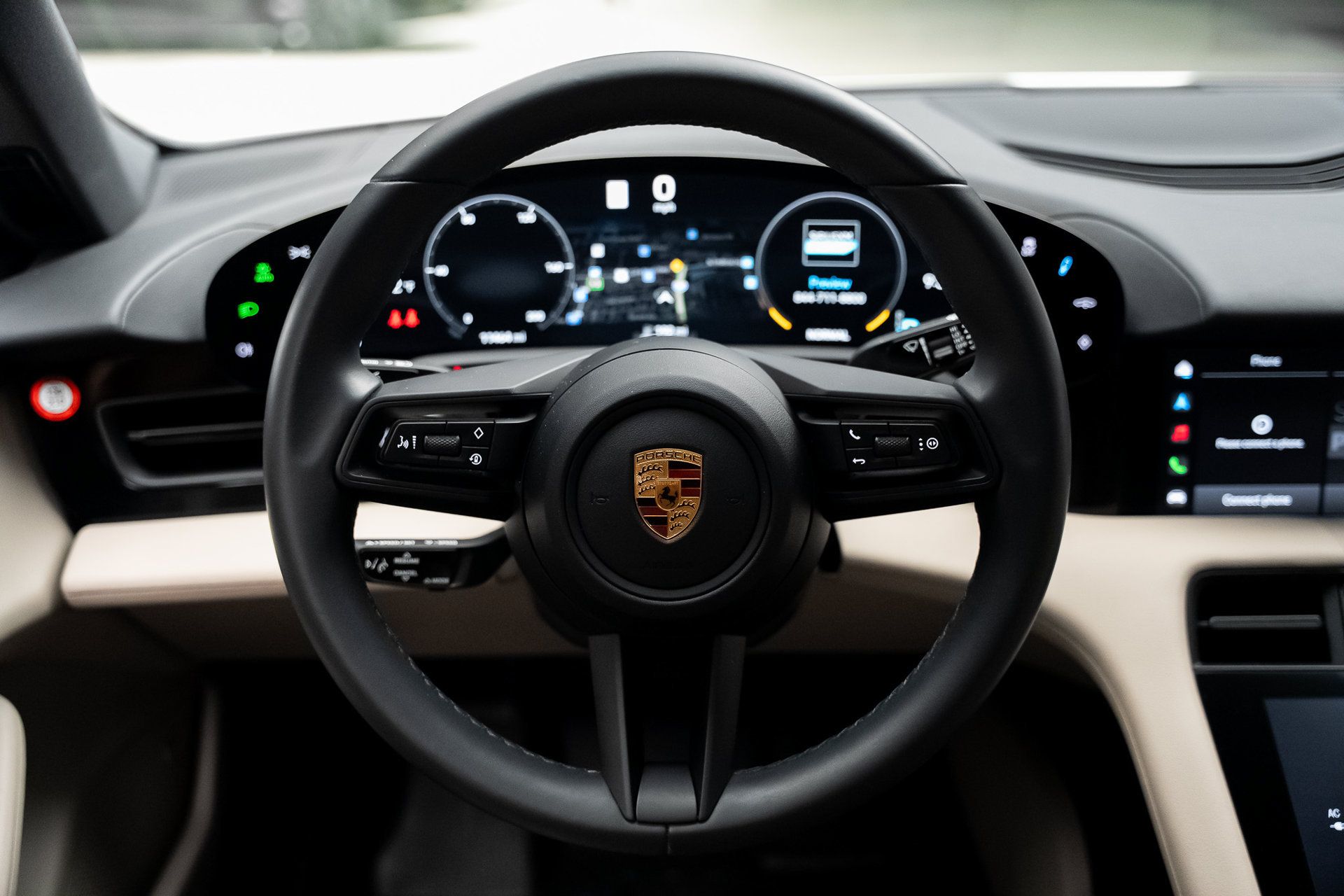Used 2022 Porsche Taycan RWD image 40