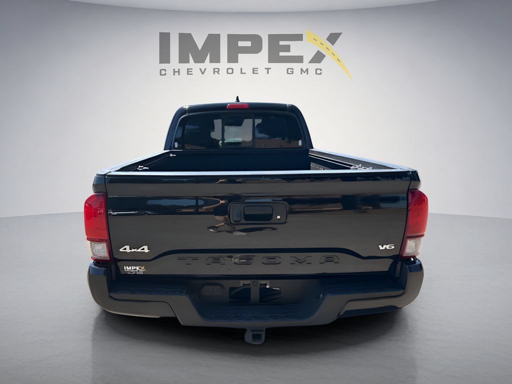 Used 2023 Toyota Tacoma SR AWD/4WD image 4