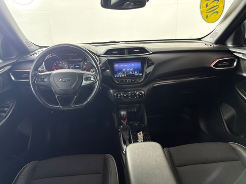 Used 2021 Chevrolet TrailBlazer RS w/ Convenience Package FWD image 26