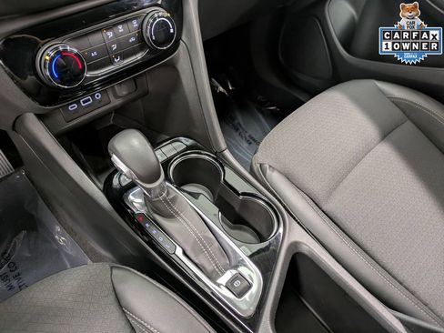 Used 2022 Buick Encore GX Preferred w/ Sport Touring Package FWD image 14