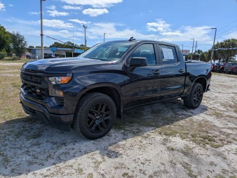 Used 2023 Chevrolet Silverado 1500 Custom image 8