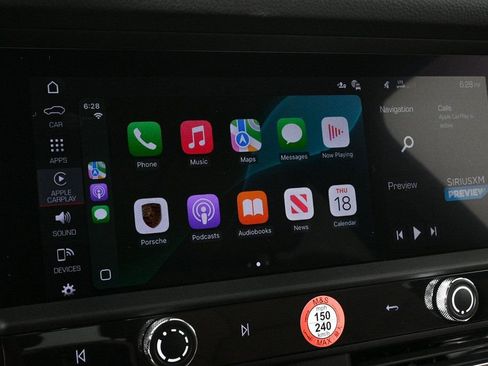 Used 2026 Porsche Macan image 16