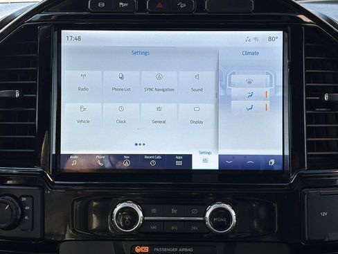 Used 2022 Ford F250 Lariat w/ Black Appearance Package AWD/4WD image 38