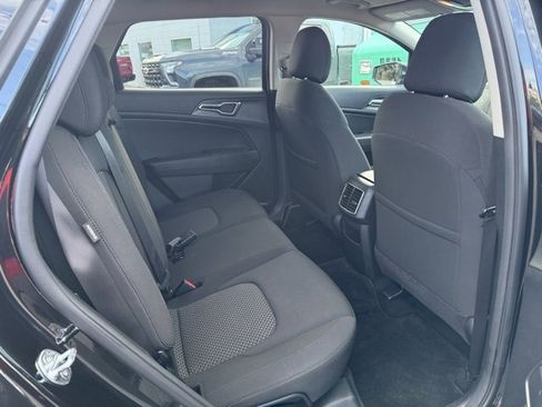 Used 2024 Kia Sportage LX image 18
