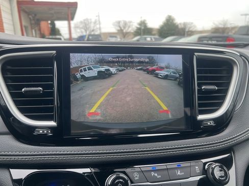 New 2026 Chrysler Pacifica Select w/ S Appearance Package image 27