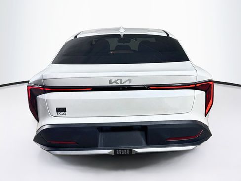 Used 2025 Kia K4 EX FWD image 29