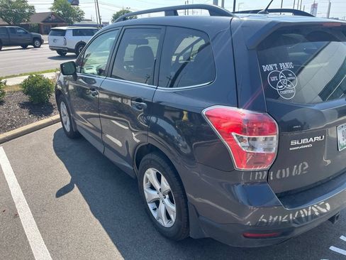 Used 2015 Subaru Forester 2.5i Limited AWD/4WD image 4