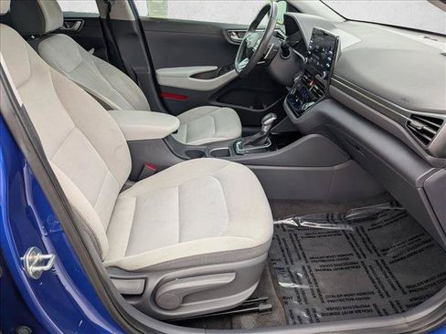 Used 2022 Hyundai Ioniq SE FWD image 19