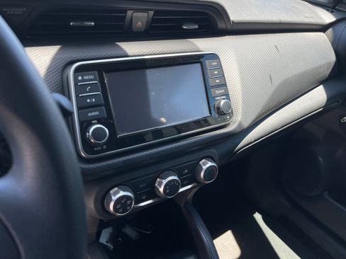 Used 2025 Nissan Kicks Play S FWD image 6