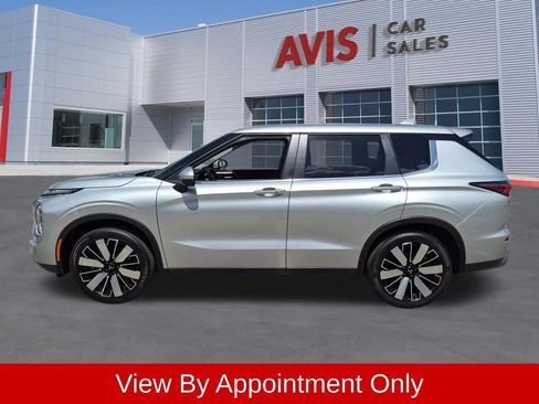 Used 2025 Mitsubishi Outlander SE AWD/4WD image 10