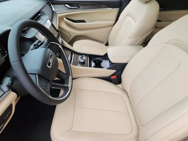 New 2026 Jeep Grand Cherokee Limited w/ Limited Altitude Package RWD image 8